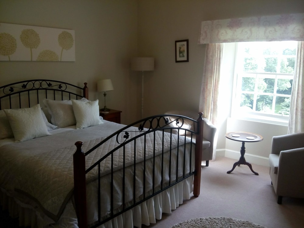 Double Room, 1 King Bed, Garden View photo 1