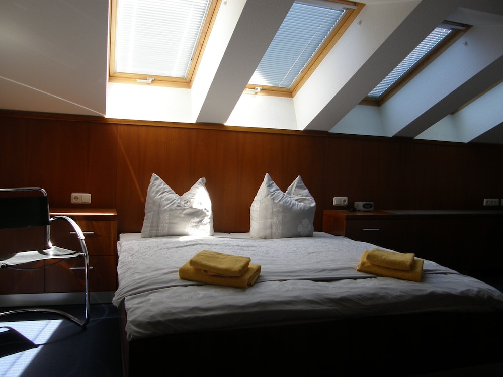 Standard Double Room, Private Bathroom photo 3