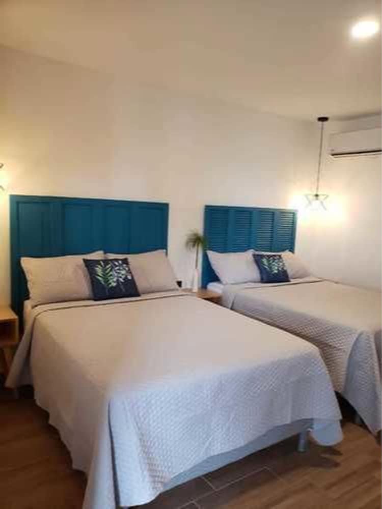 Double Room, 2 Double Beds, Non Smoking (3 Guests Only) photo 1