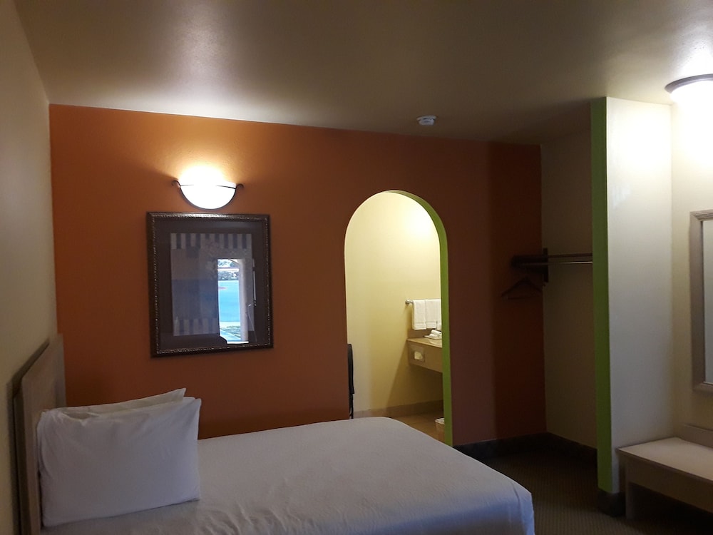 Grand Suite, 1 King Bed photo 2