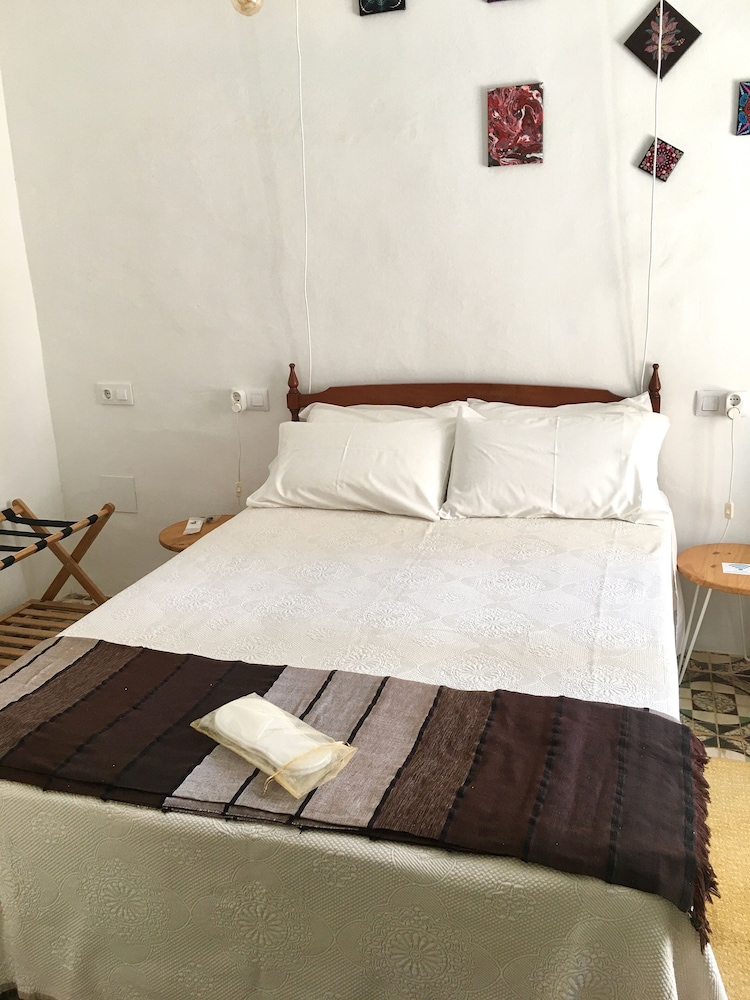 Basic Double Room (Ángel)