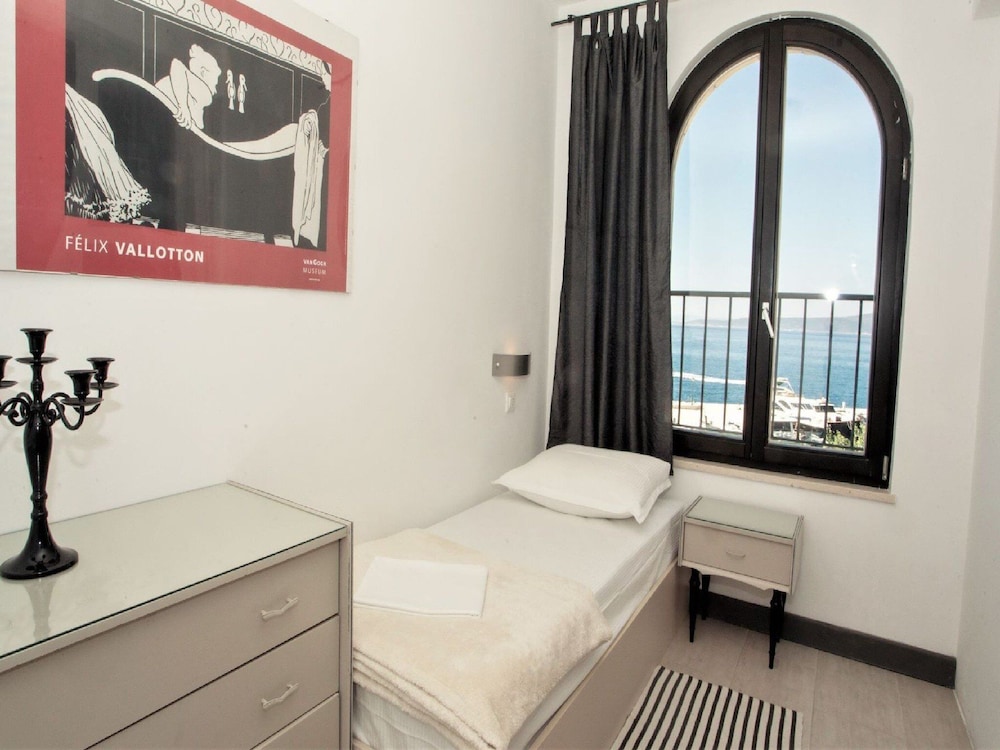 Studio (uperior Studio Apartment with Sea Vie) photo 3