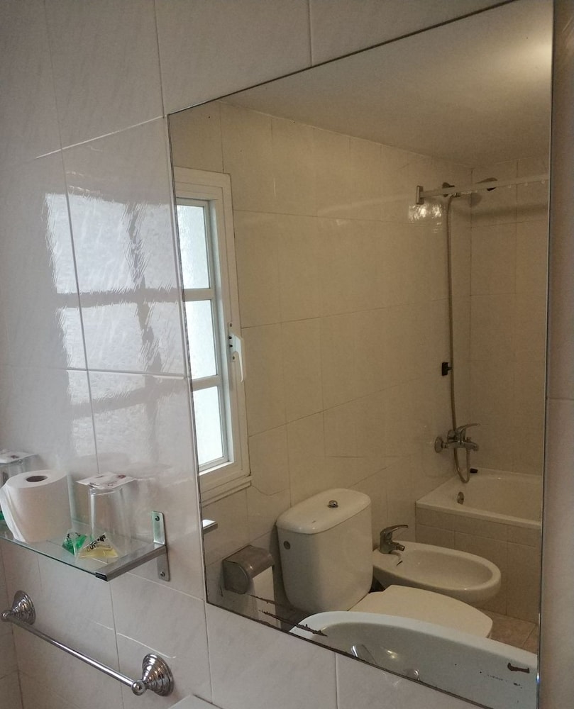 Quadruple Room - Photo 4