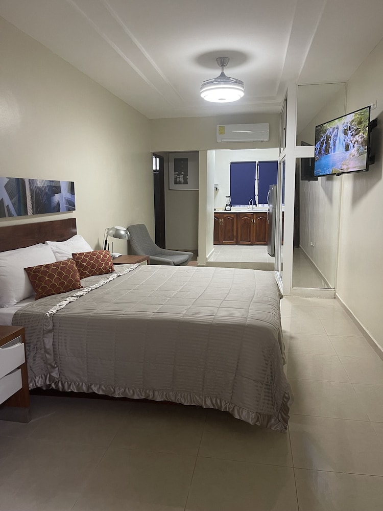 Junior Studio Suite - Photo 1