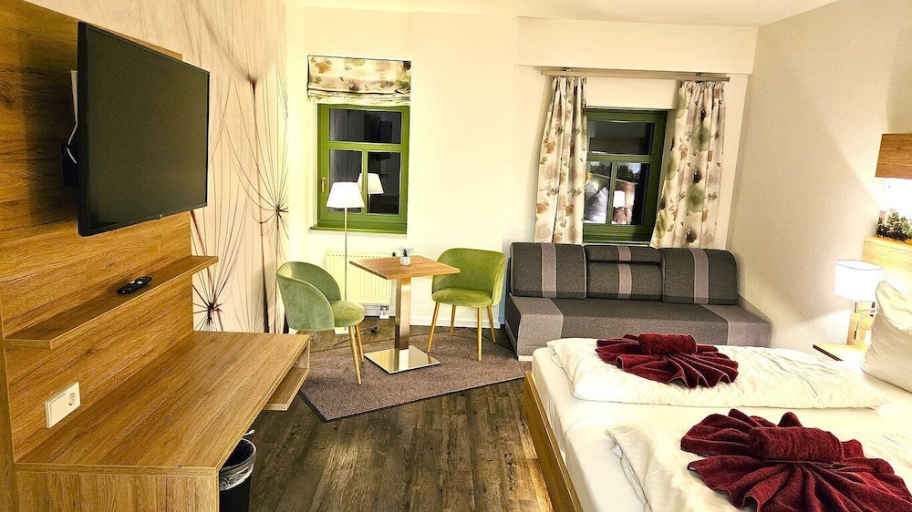 Deluxe Triple Room