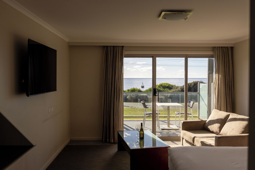 Seaview Room photo 1