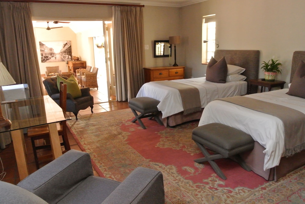 Family Room photo 1