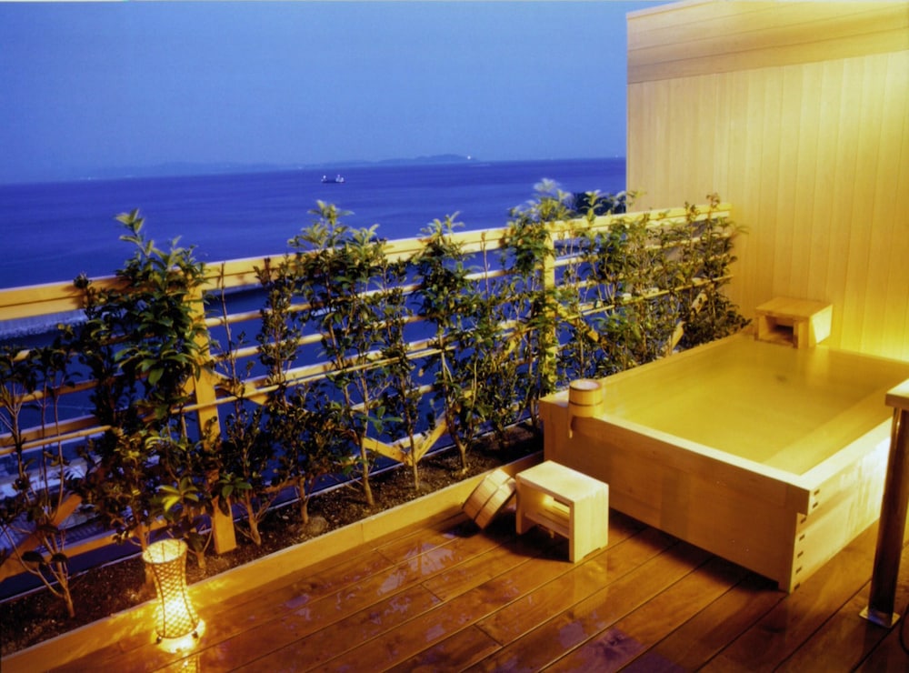 Japanese Style Room Private Onsen bath (Riraku)