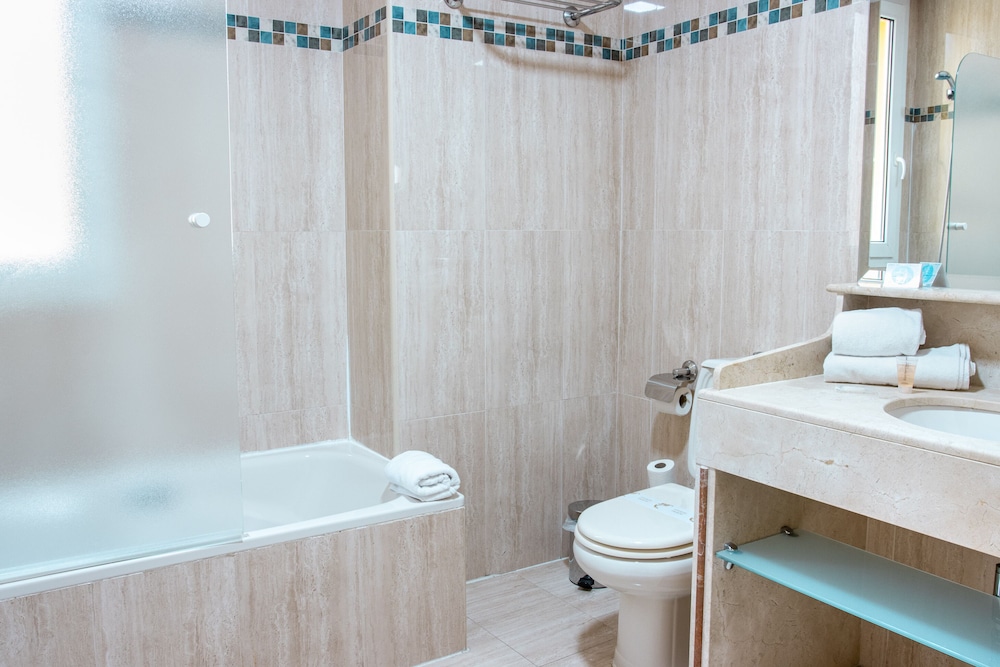 Deluxe Double Room - Photo 4