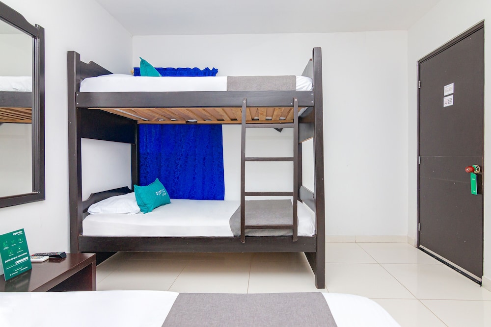 Standard Quadruple Room photo 2