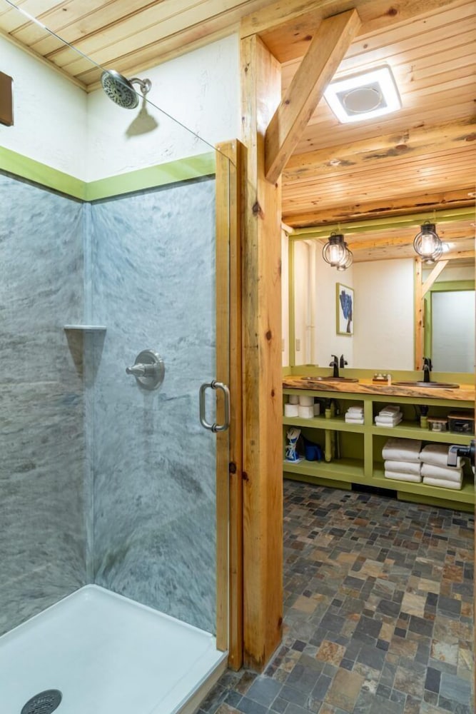 Luxury Single Room, City View photo 2