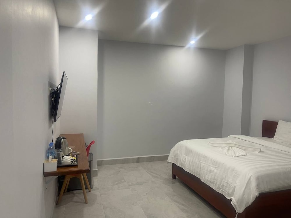 Big Double Room without Window photo 1