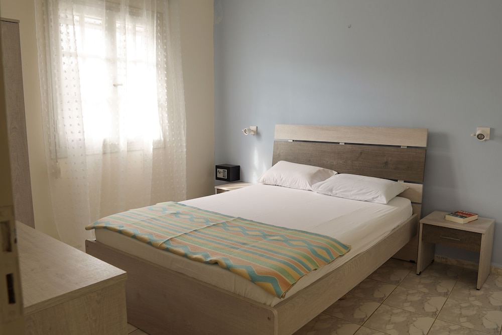 Standard Apartment, Multiple Beds, Balcony, Sea Facing photo 1