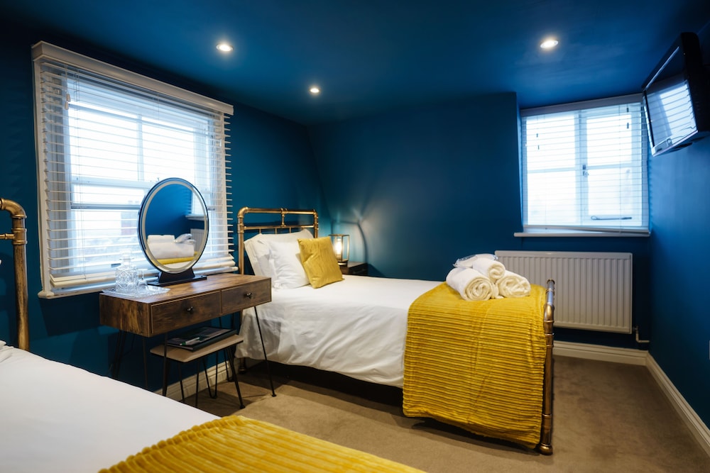Deluxe Twin Room - Photo 2