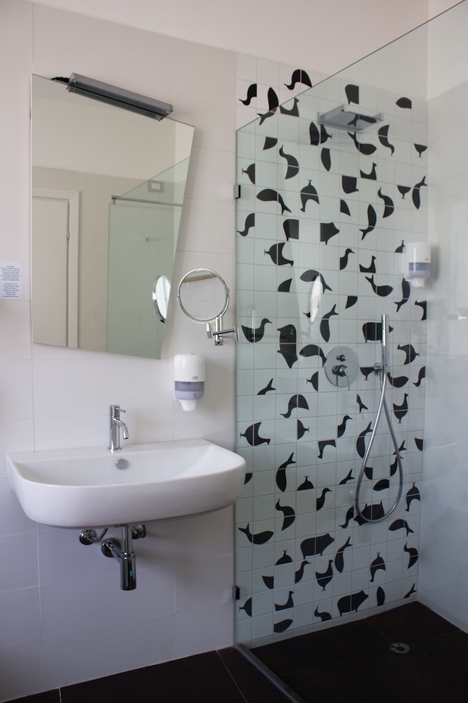 Superior Room - Photo 5