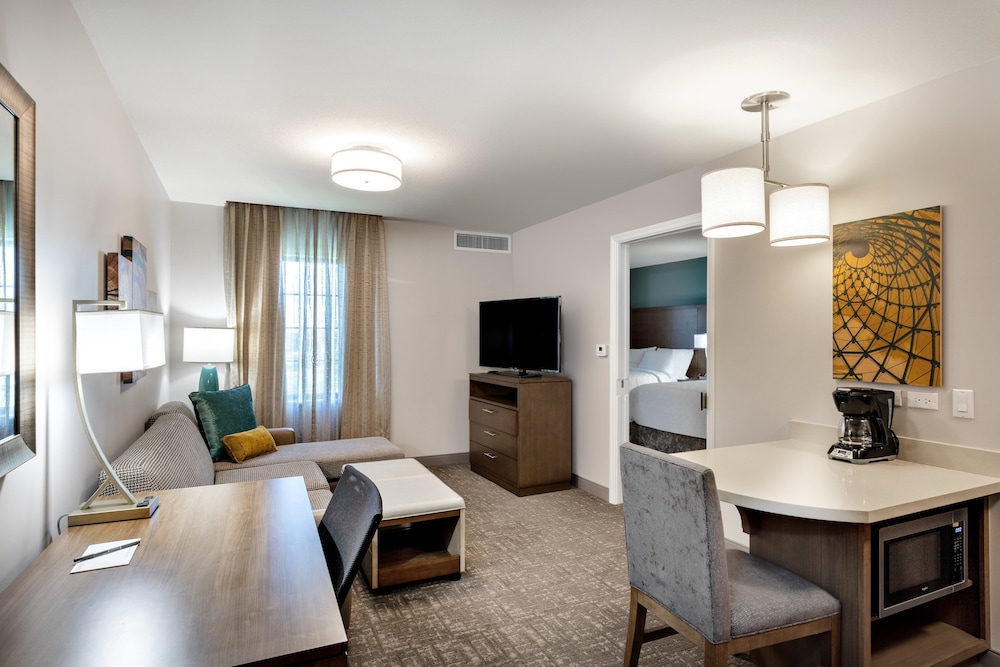 Studio Suite, Accessible, Kitchen (Accessible Tub) - Photo 9