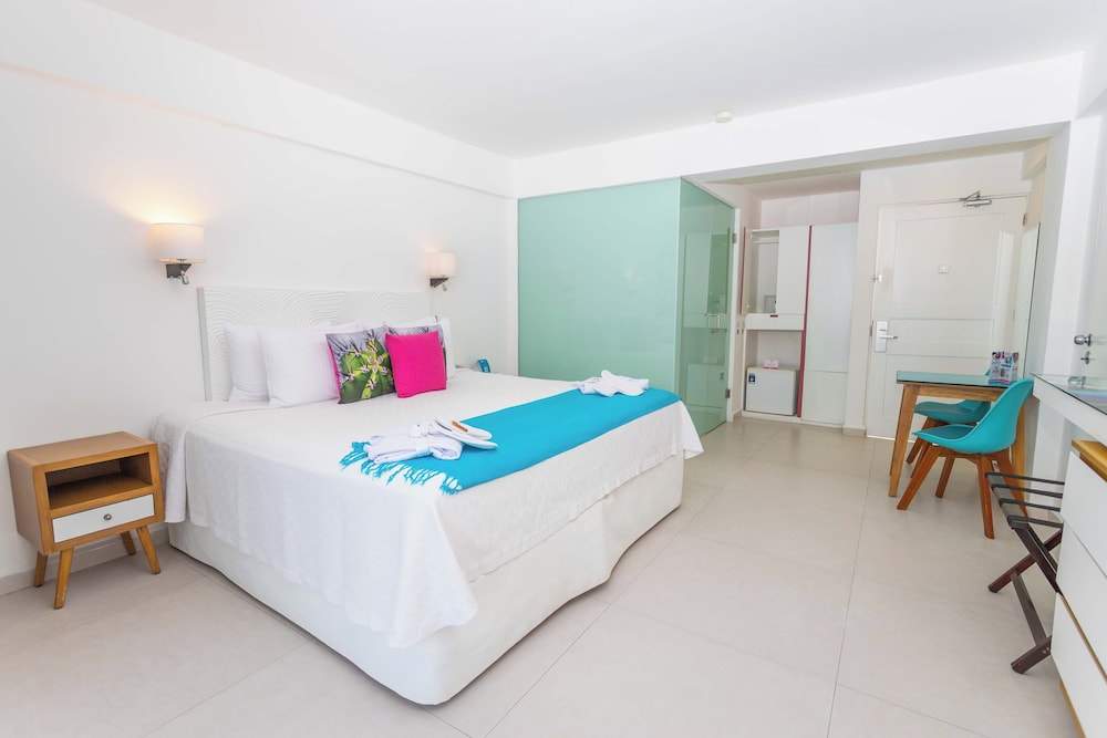 Deluxe Room, Ocean View - Photo 4