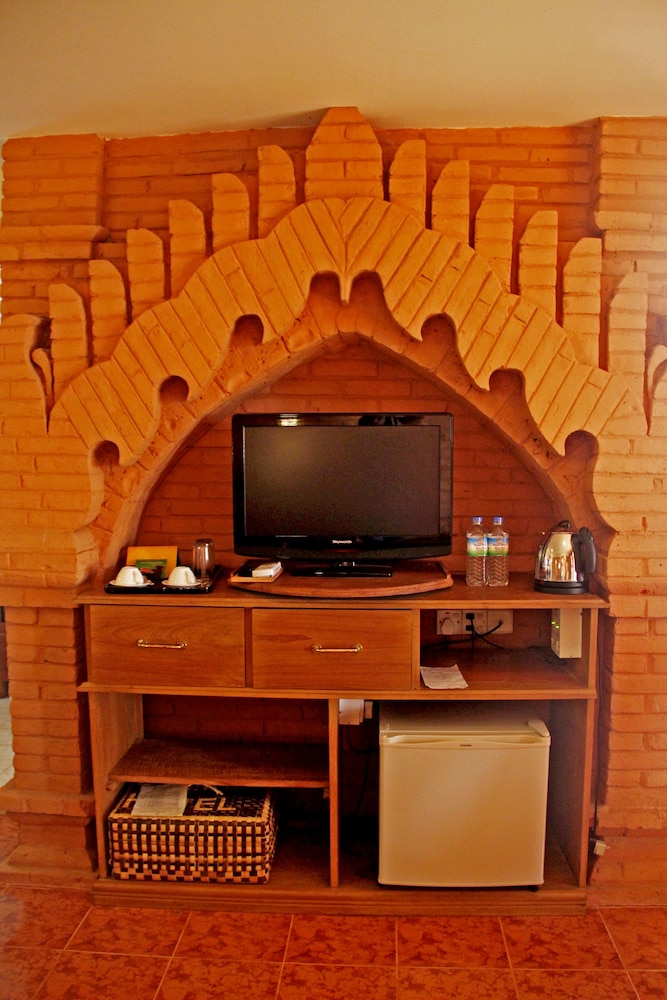 Bagan Riverview Suite photo 3