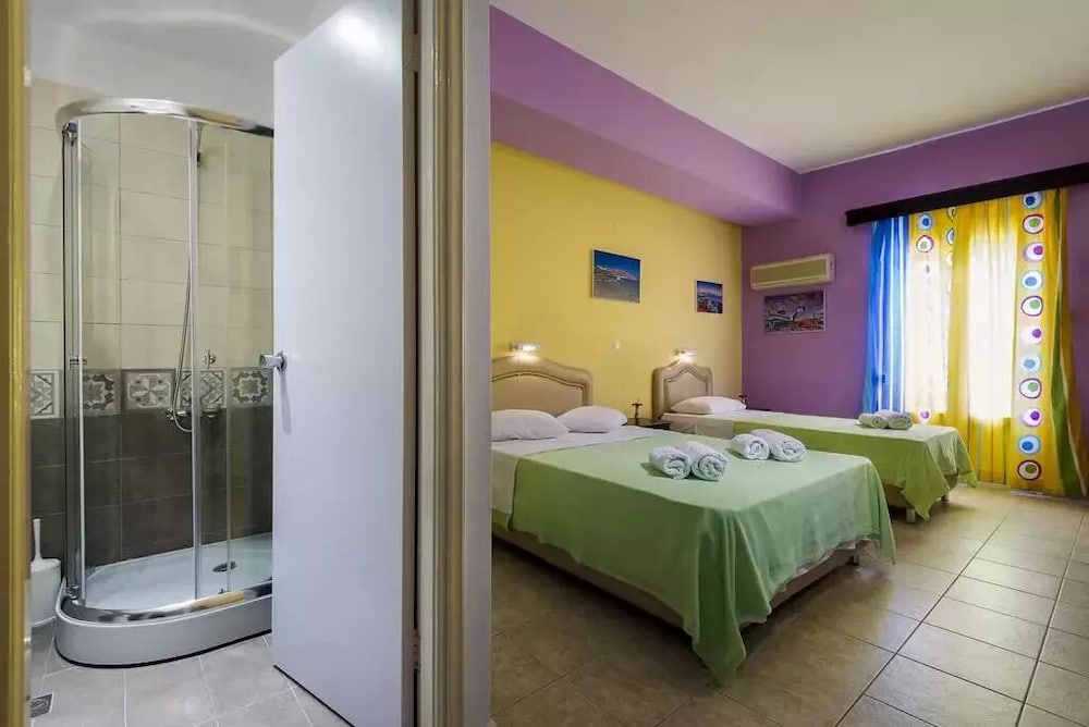 Triple Room (Front View) - Photo 4