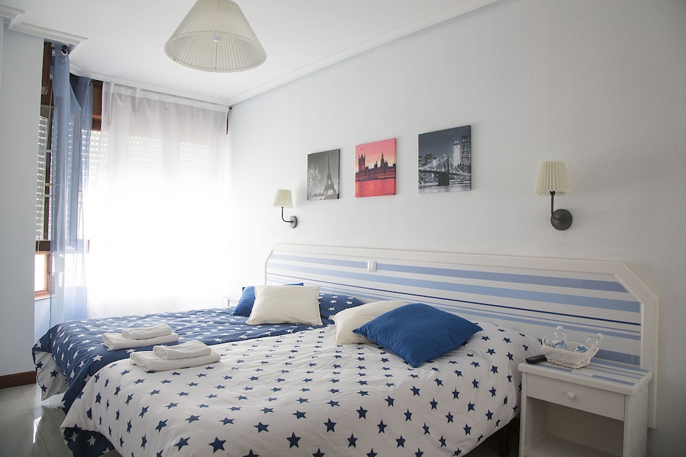 Double or Twin Room photo 2