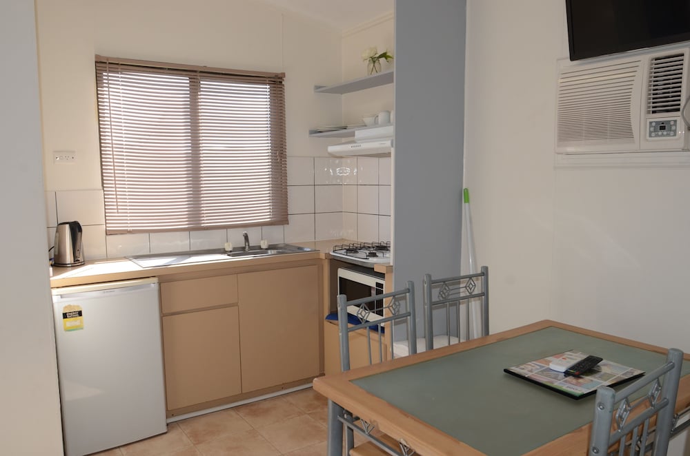 Family Room, 1 Bedroom, Non Smoking (Family Chalet) photo 1