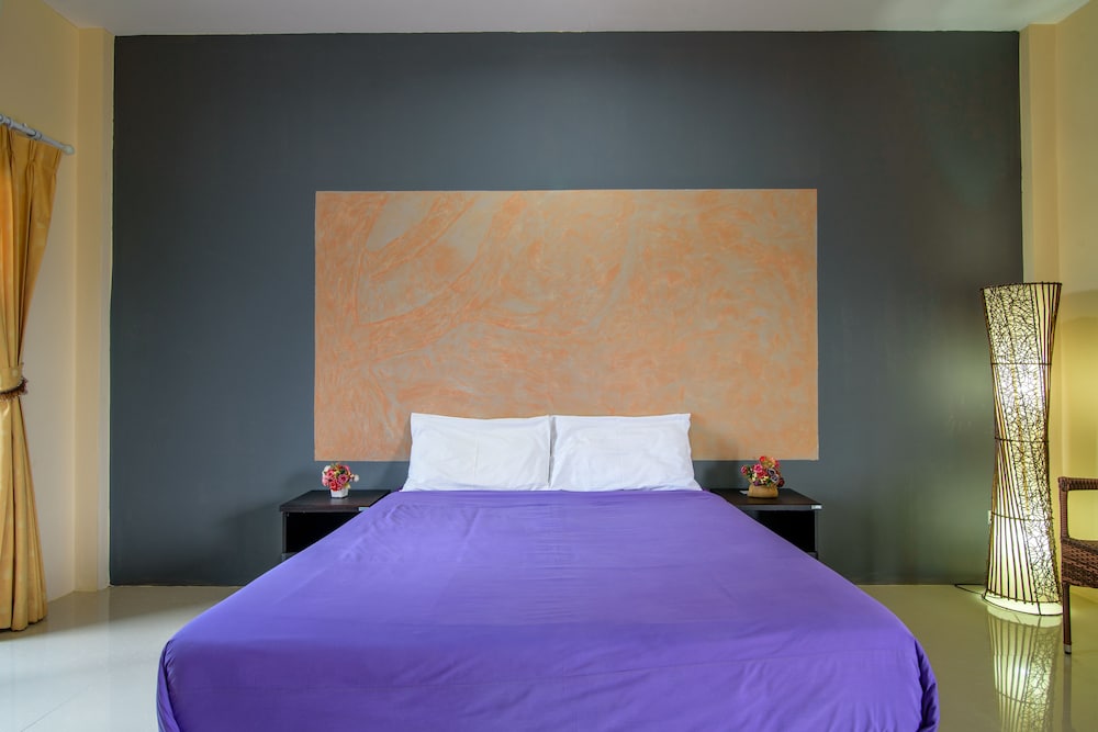 Superior Room, 1 King Bed, Mountain View
