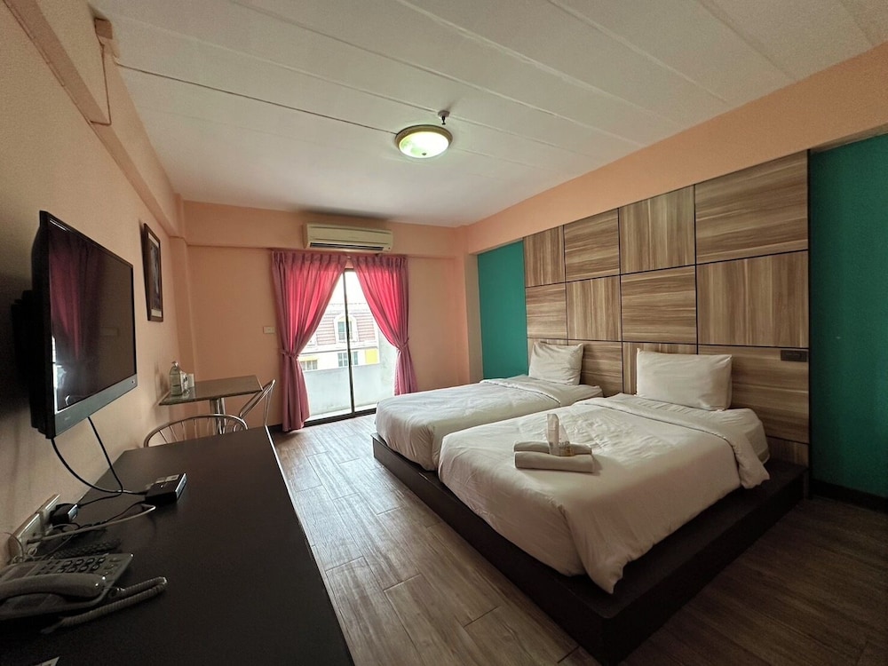 Superior Twin Room photo 3