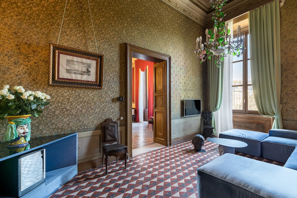 Royal Room - Photo 4