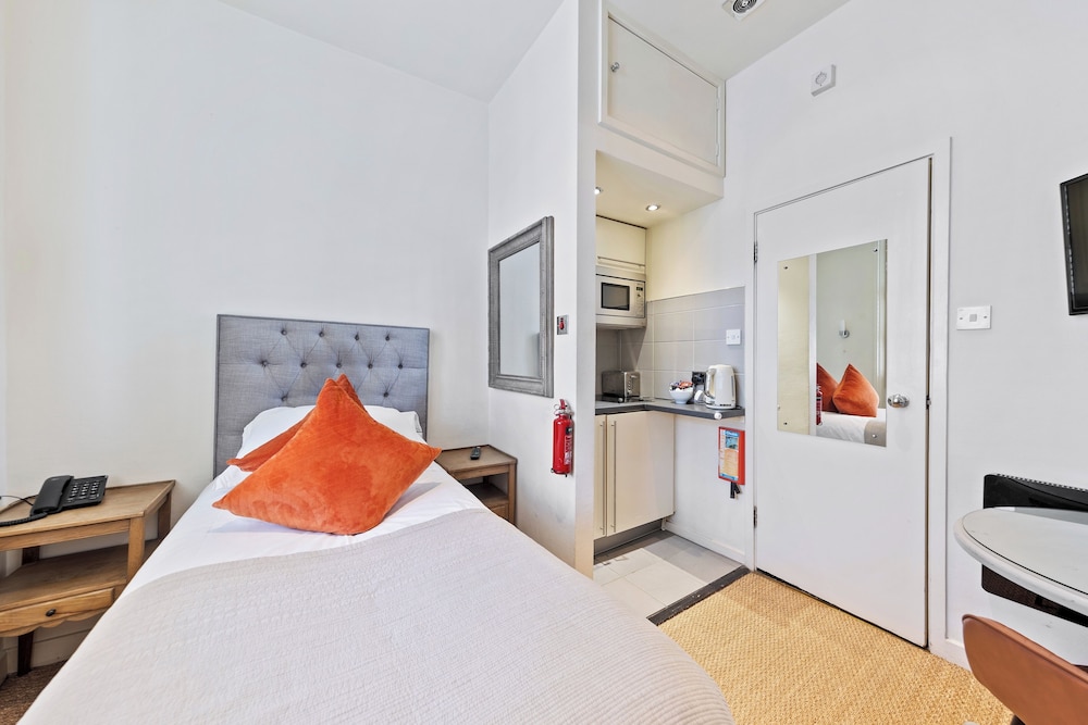 Standard Single Room, Private Bathroom, City View photo 3