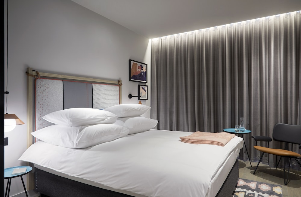 Classic Double Room, 1 Queen Bed, Ensuite