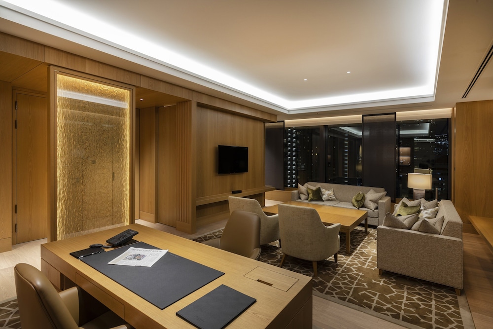 Heritage Suite Twin (Breakfast & Club Lounge Access) 120sqm
