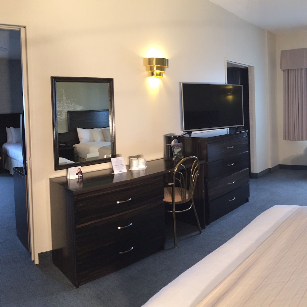 Deluxe Room, 1 Bedroom, Non Smoking - Photo 2