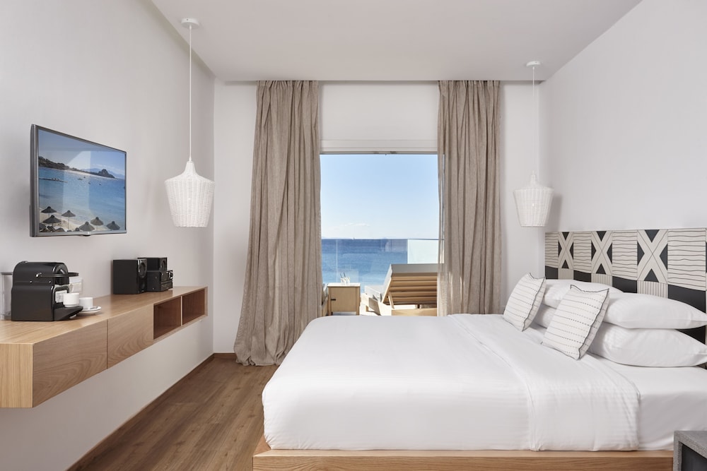 Deluxe Room, 1 Double Bed, Sea View - Photo 8