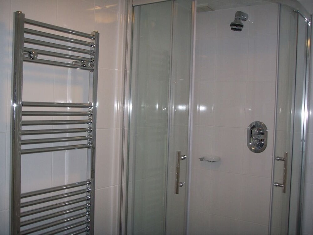 Suite, Ensuite (2 Ad and 2Ch (under 12)) photo 2