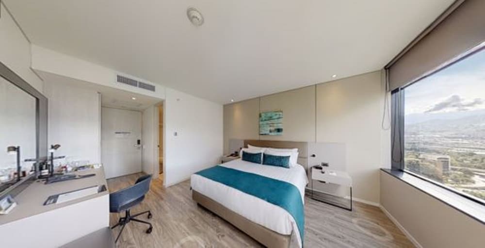 Standard Room, 1 King Bed - Photo 1