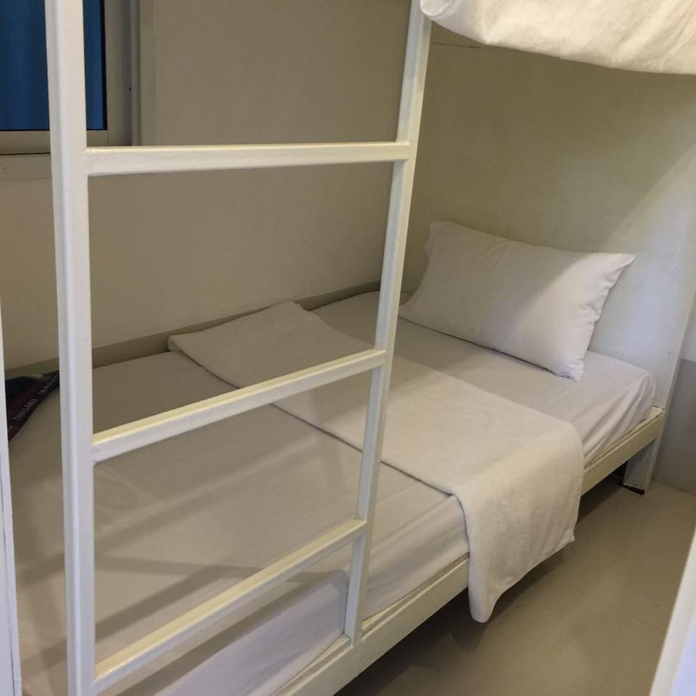 1 Bed in 14 Beds Mixed Dorm photo 2