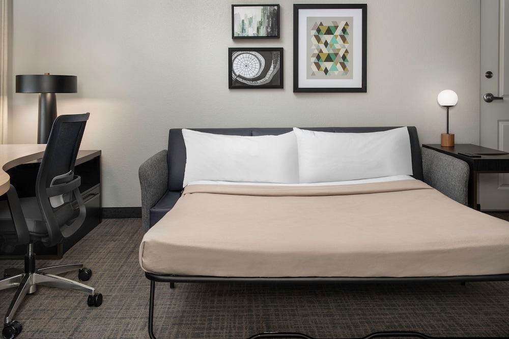 Studio, 1 King Bed with Sofa bed (Mobility/Hearing Accessible, Tub) photo 2