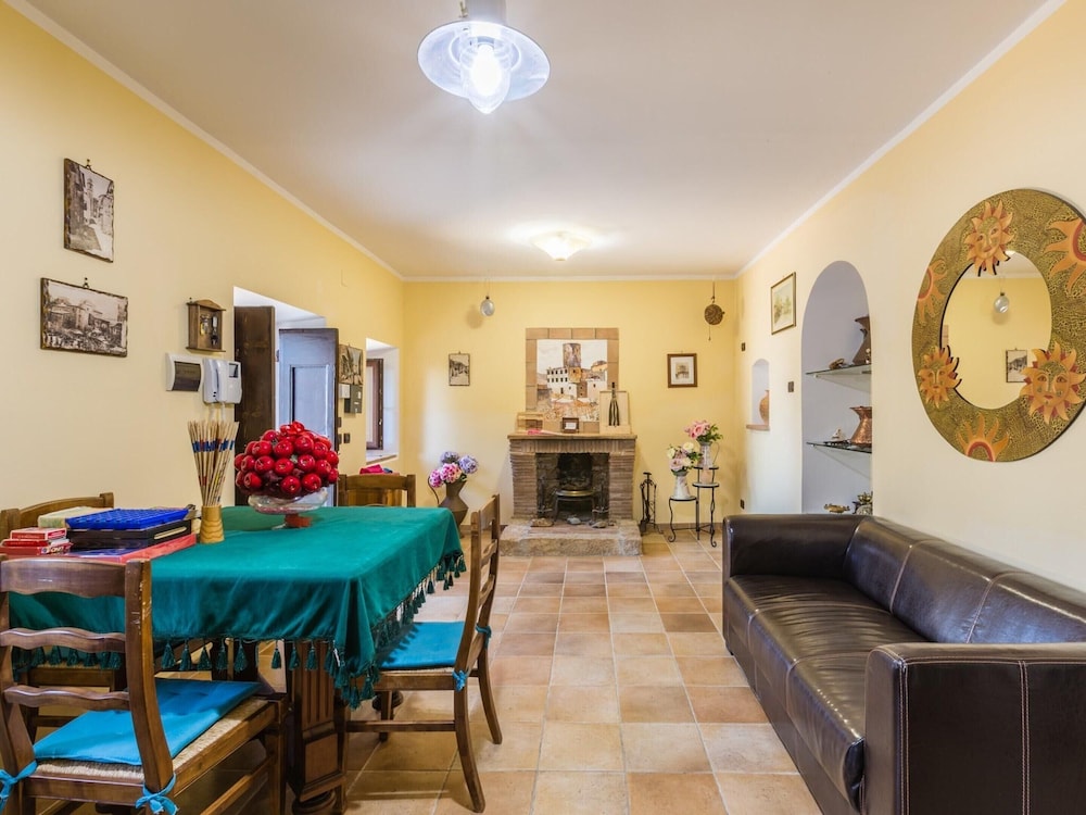 Villa photo 1