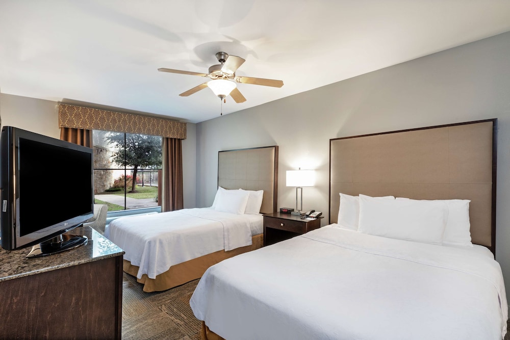 Suite, 2 Queen Beds, Accessible, Bathtub - Photo 1