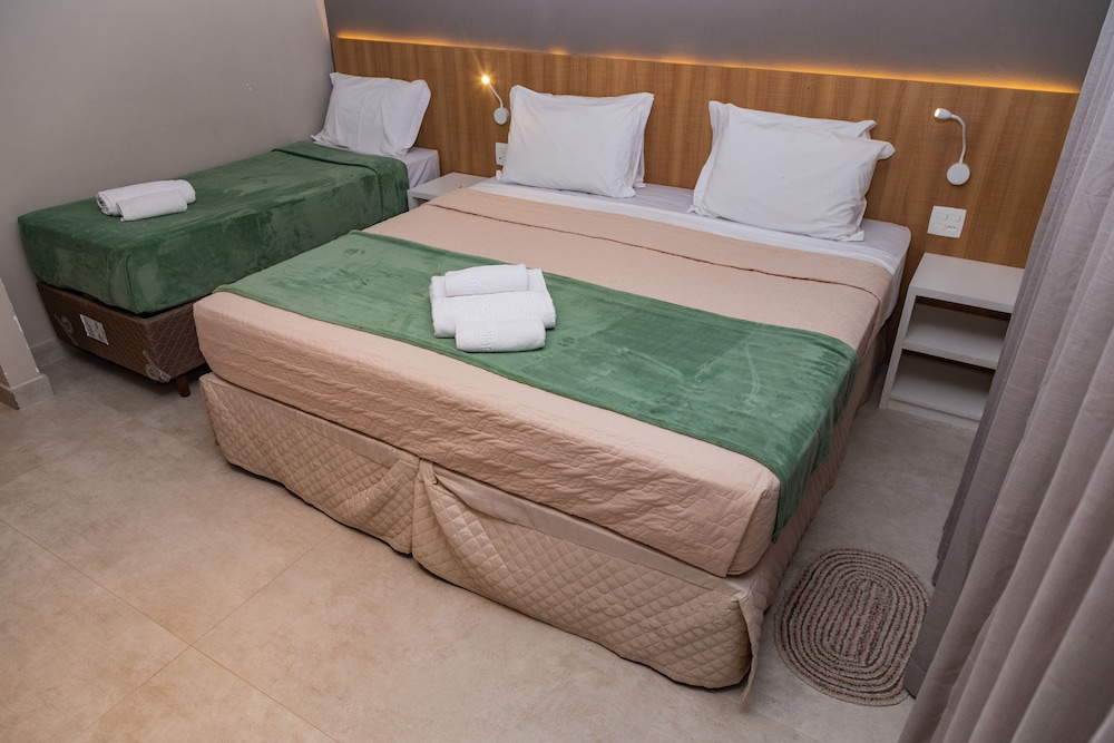 Executive Suite (Triple)