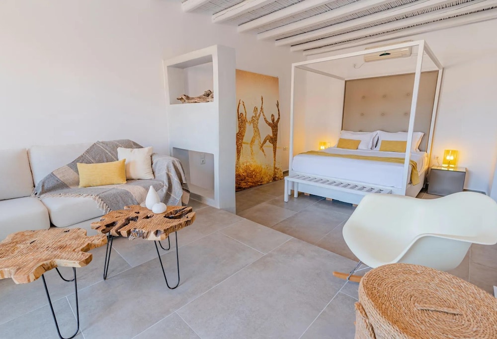 Deluxe Room, Partial Sea View