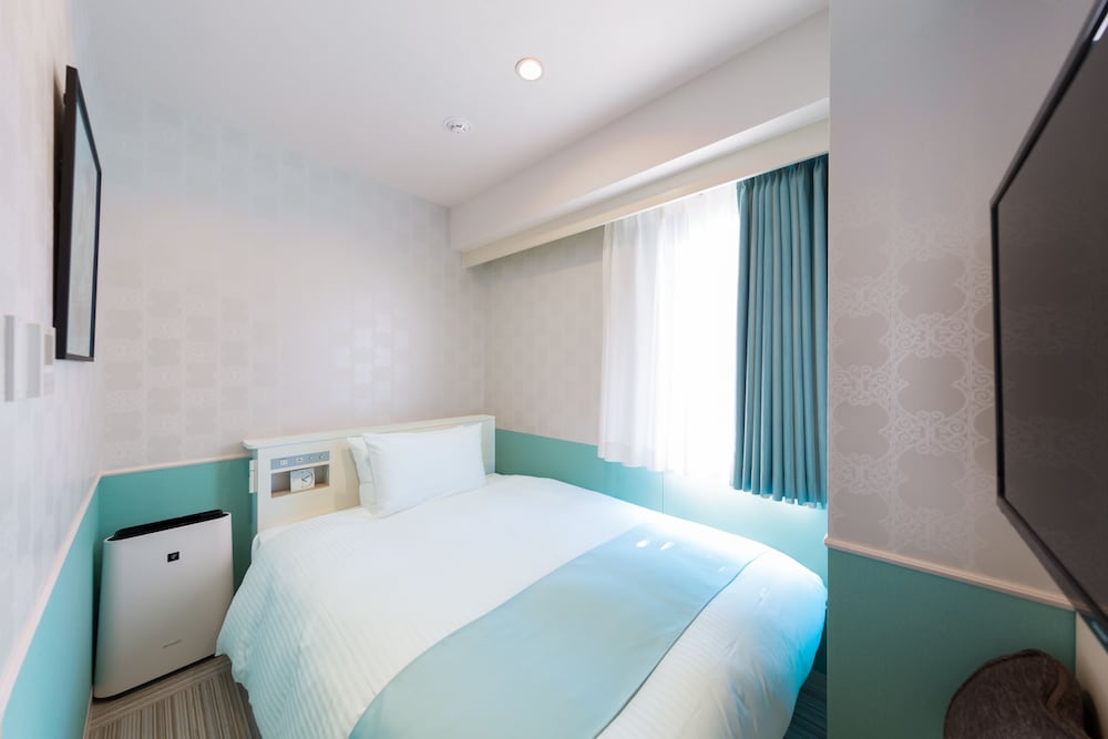 Standard Room, Non Smoking (Separate toilet and bathroom) photo 2