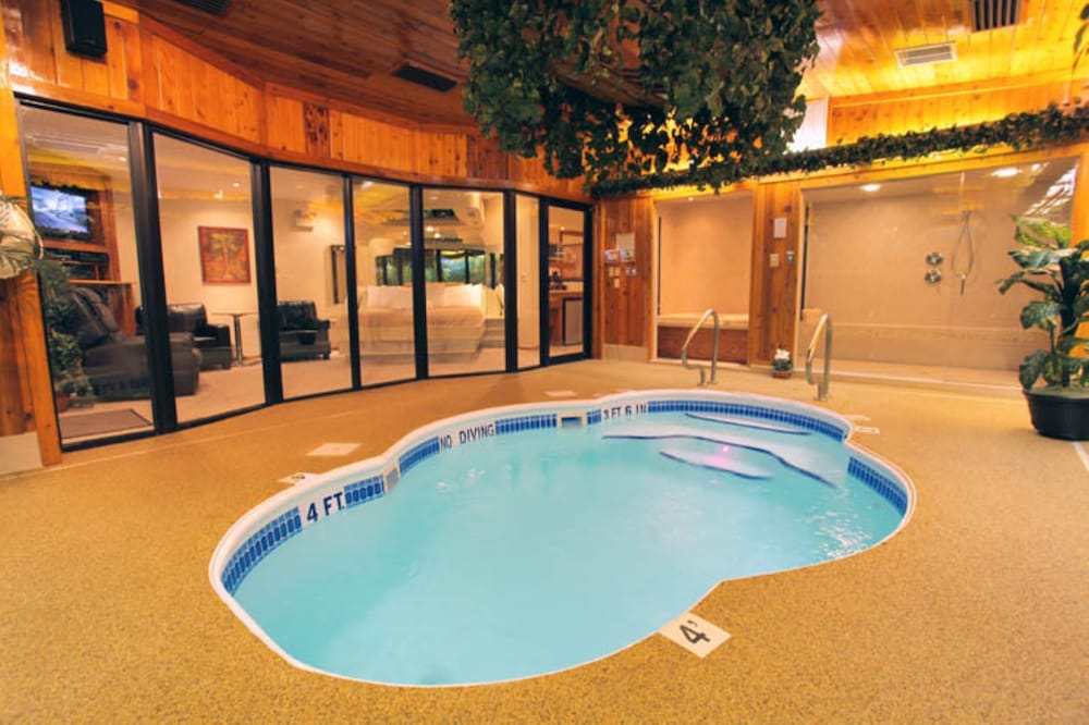 Paradise Swimming Pool photo 3