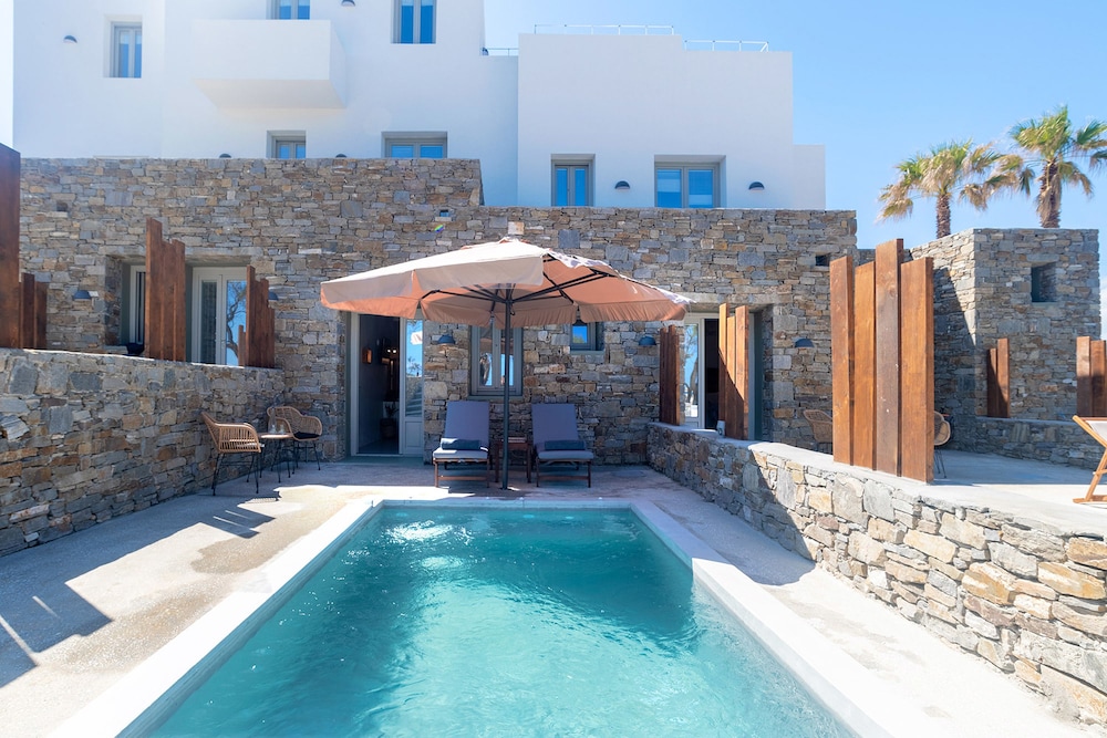 Suite Superior con Piscina Privada y Vista al Mar