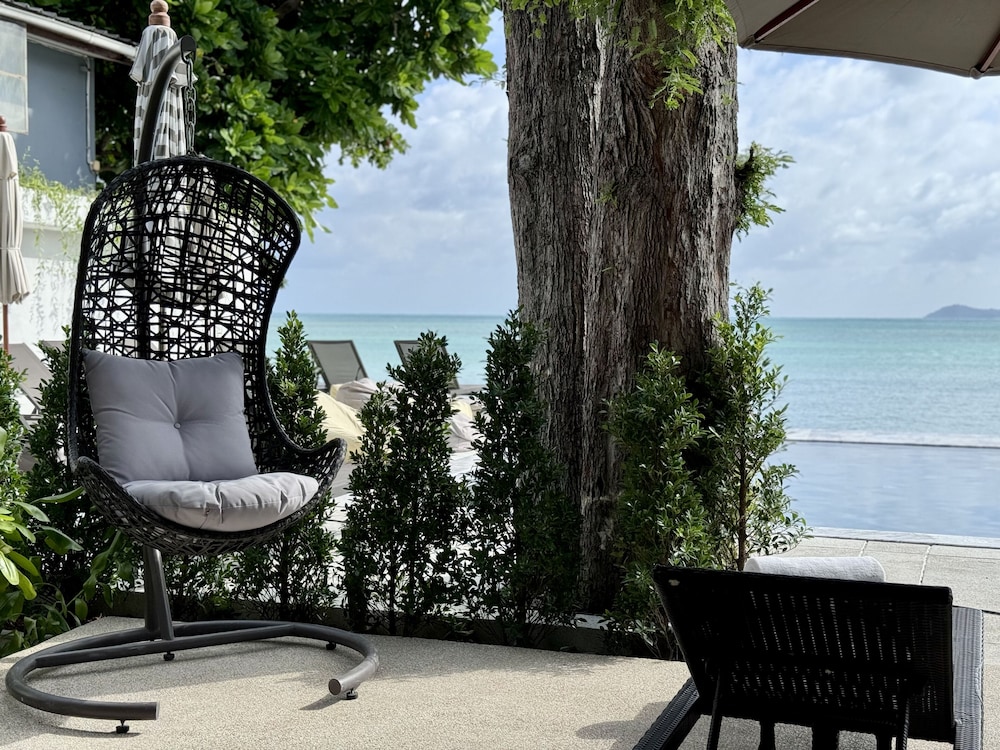 Beach Front Villa ( 1 Way Airport Transfer) - Photo 16