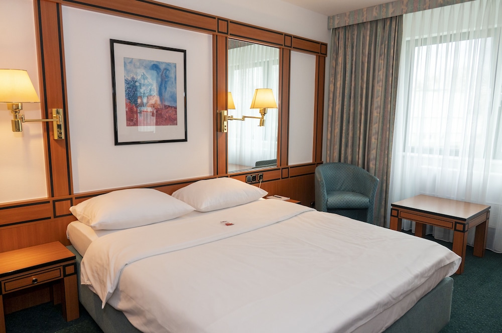 Double Room - Photo 3