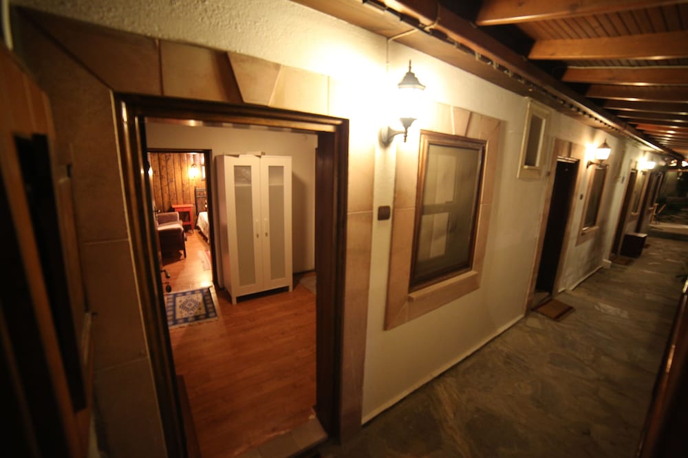 Family Room, Multiple Beds photo 1