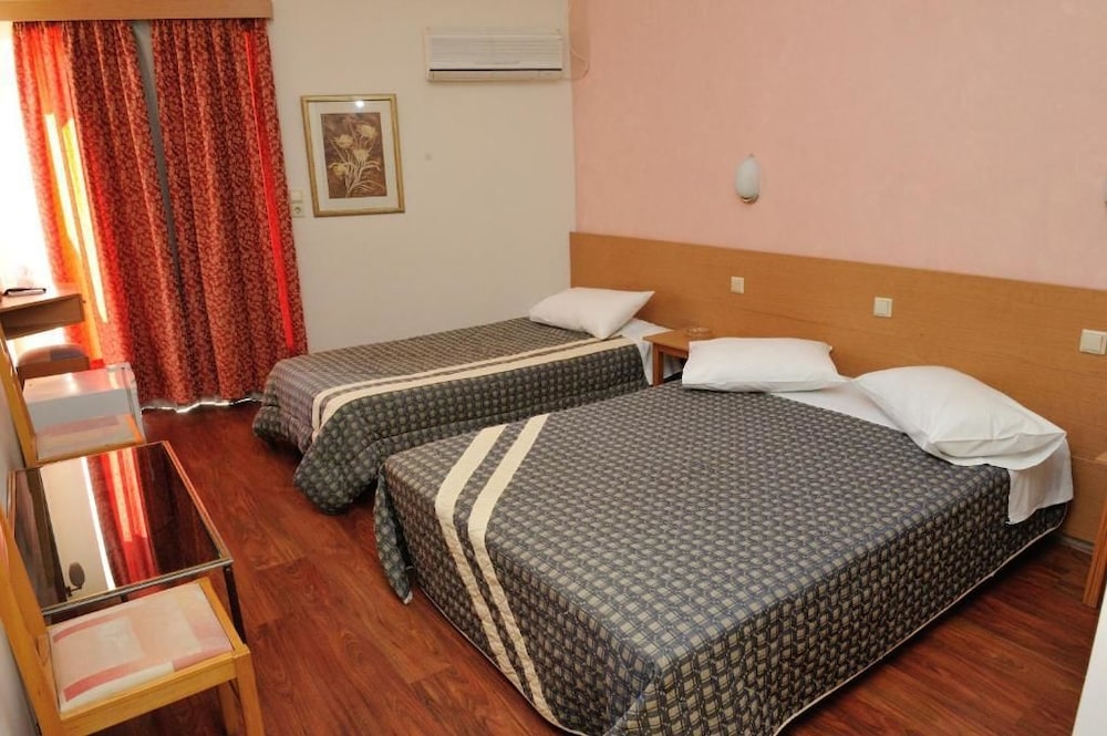 Triple Room, Sea View - Photo 2
