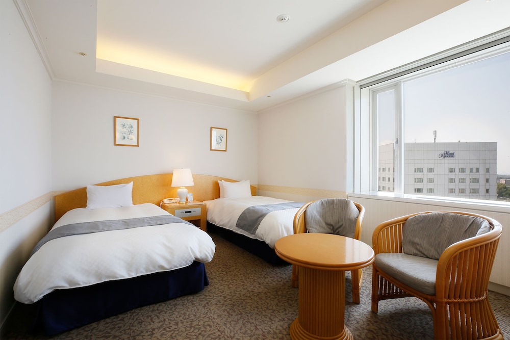Standard Twin Room Main Tower, Non Smoking photo 1
