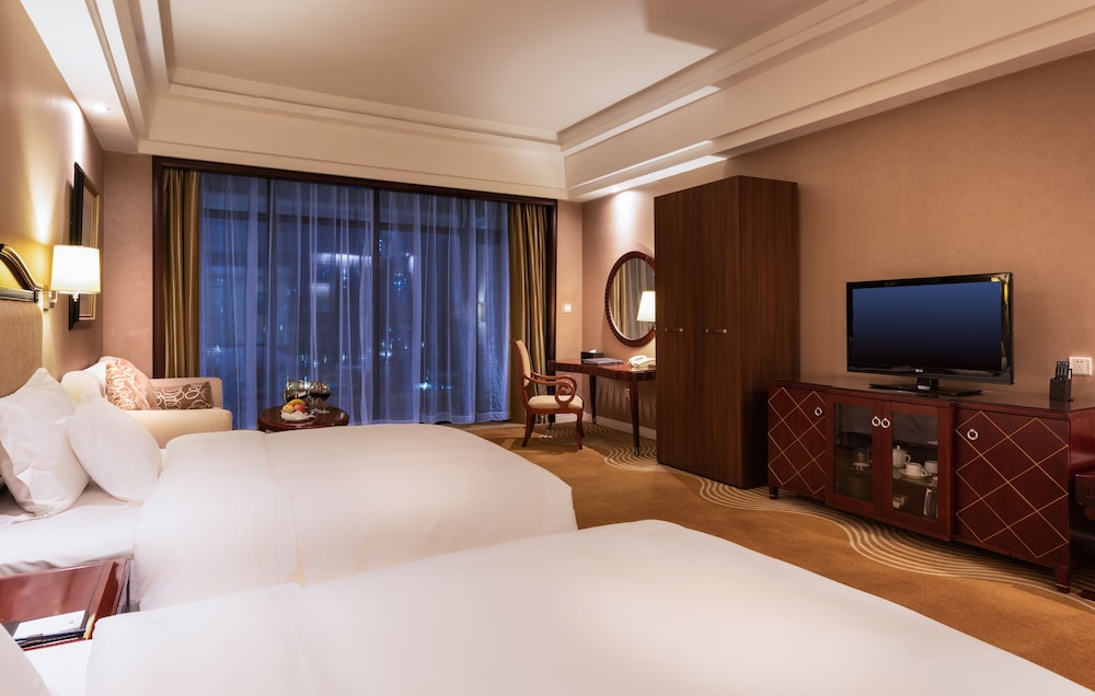 Deluxe Twin Bedroom